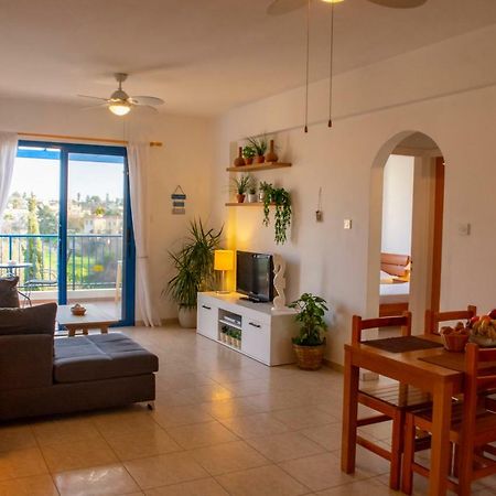 Ron'S Pergola Apartment Paphos Ngoại thất bức ảnh