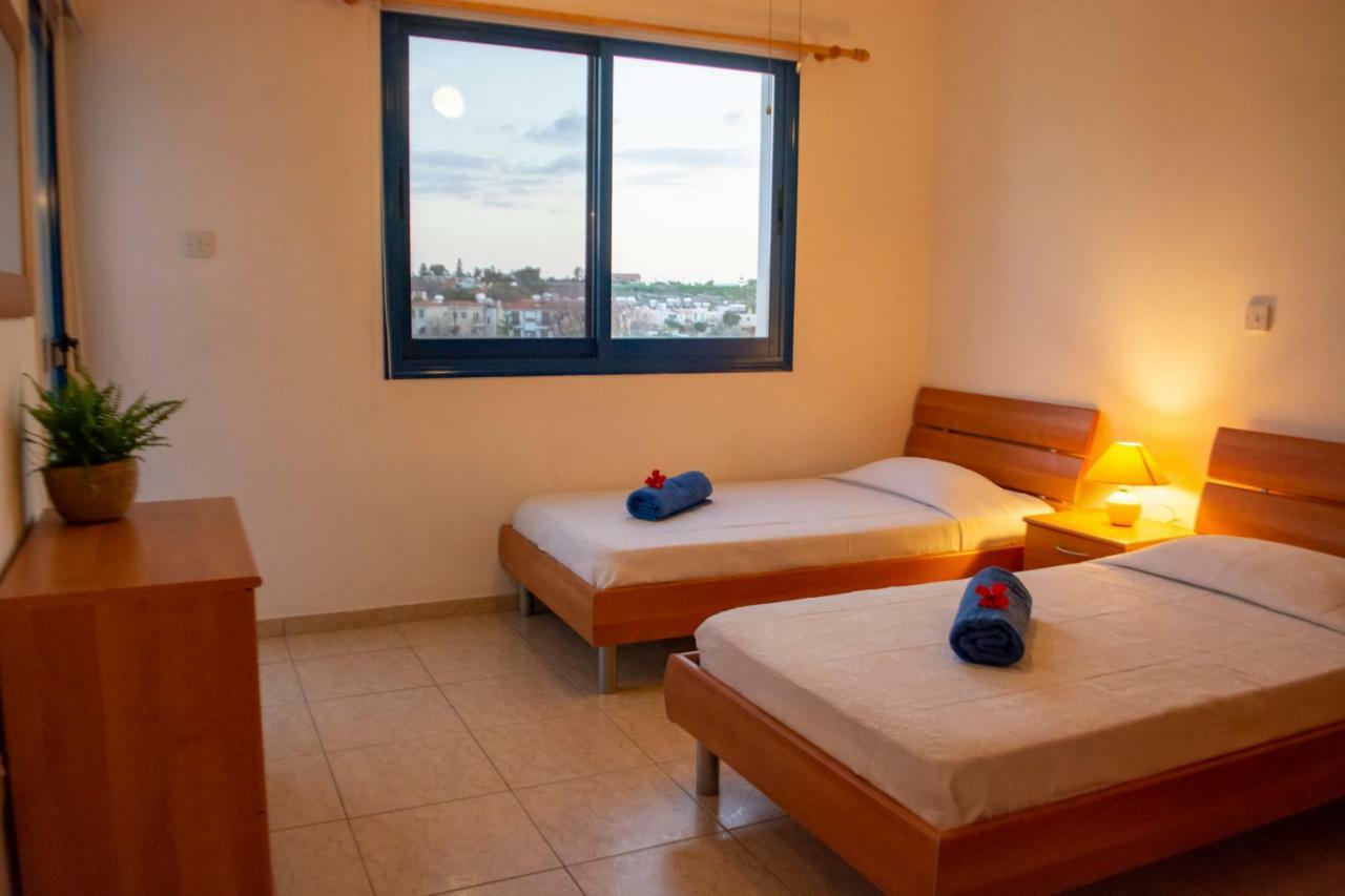 Ron'S Pergola Apartment Paphos Ngoại thất bức ảnh