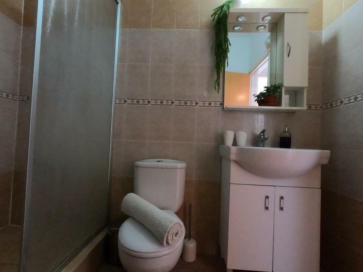 Ron'S Pergola Apartment Paphos Ngoại thất bức ảnh