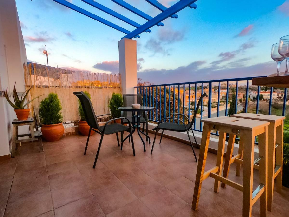 Ron'S Pergola Apartment Paphos Ngoại thất bức ảnh