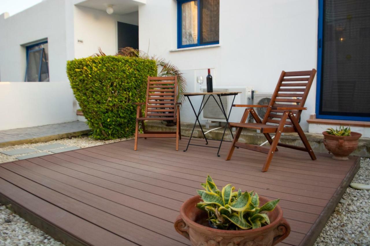 Ron'S Pergola Apartment Paphos Ngoại thất bức ảnh
